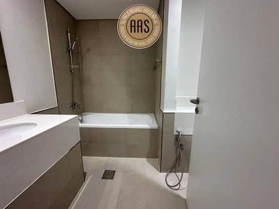 Luxurious 3bhk flat||Multiple Cheques ||Near Metro Station-14