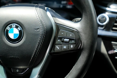 BMW 520i 2020 - Korean Specs - Excellent Condition-16