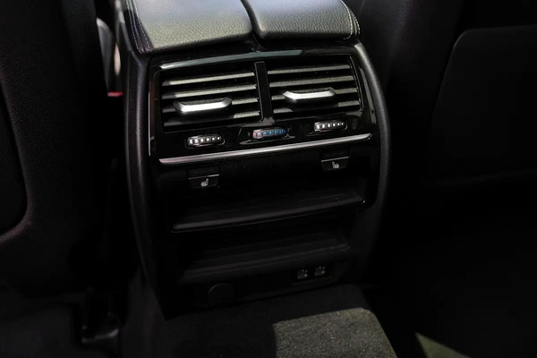 BMW 520i 2020 - Korean Specs - Excellent Condition