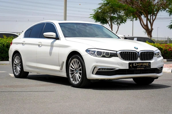 BMW 520i 2020 - Korean Specs - Excellent Condition