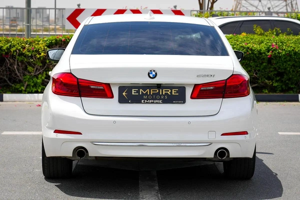 BMW 520i 2020 - Korean Specs - Excellent Condition