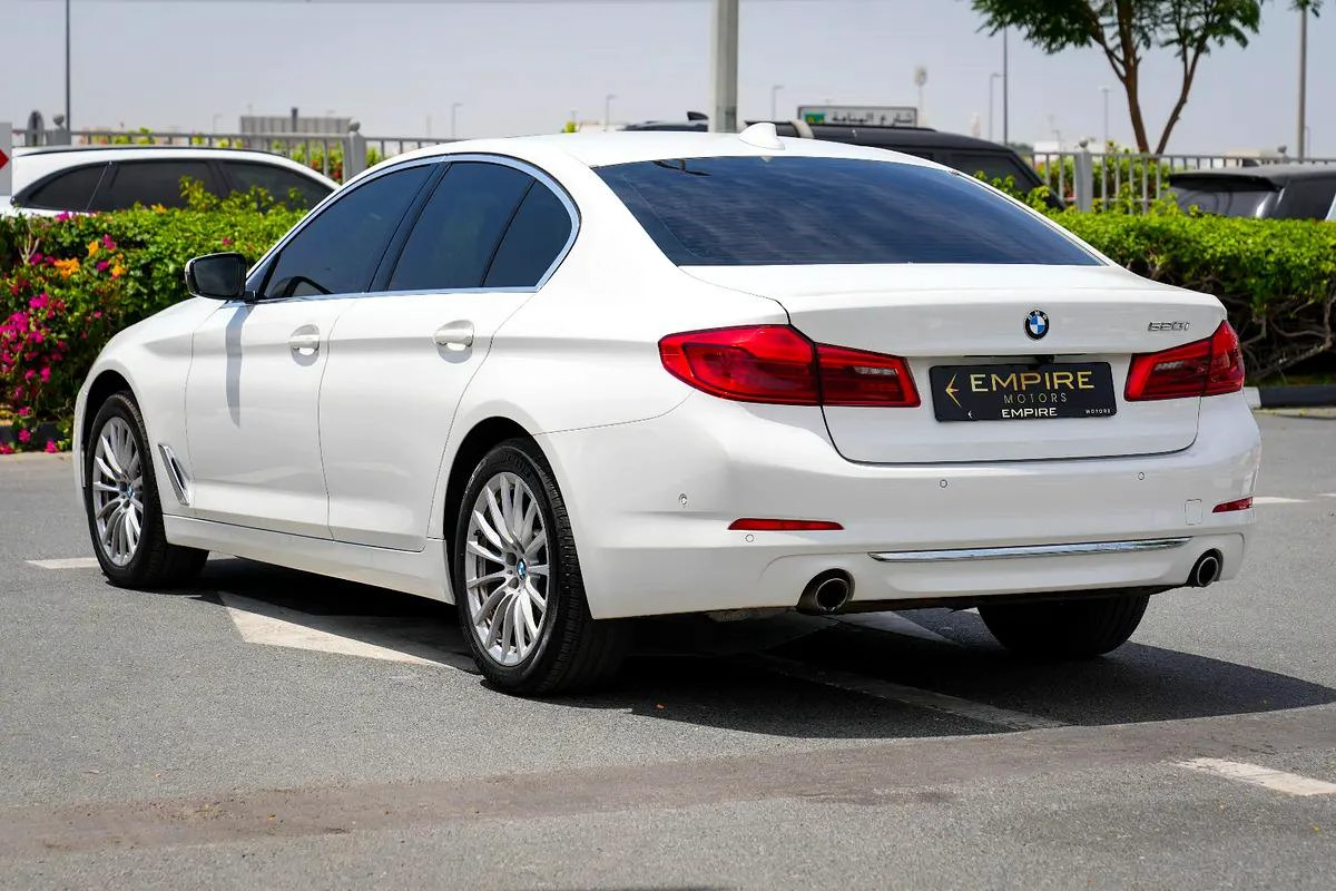 BMW 520i 2020 - Korean Specs - Excellent Condition-12-12