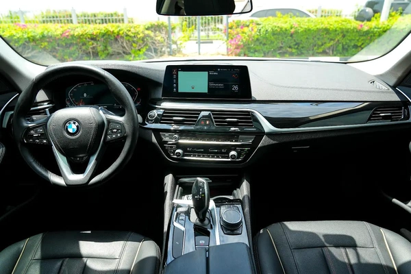 BMW 520i 2020 - Korean Specs - Excellent Condition