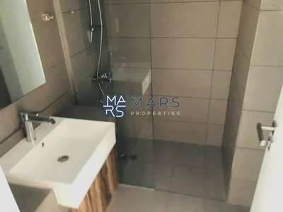 Private balcony | Kitchen Appliances | Community view |-2