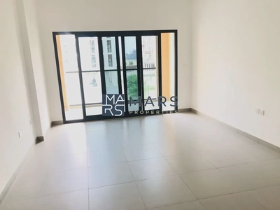 Private balcony | Kitchen Appliances | Community view |-8