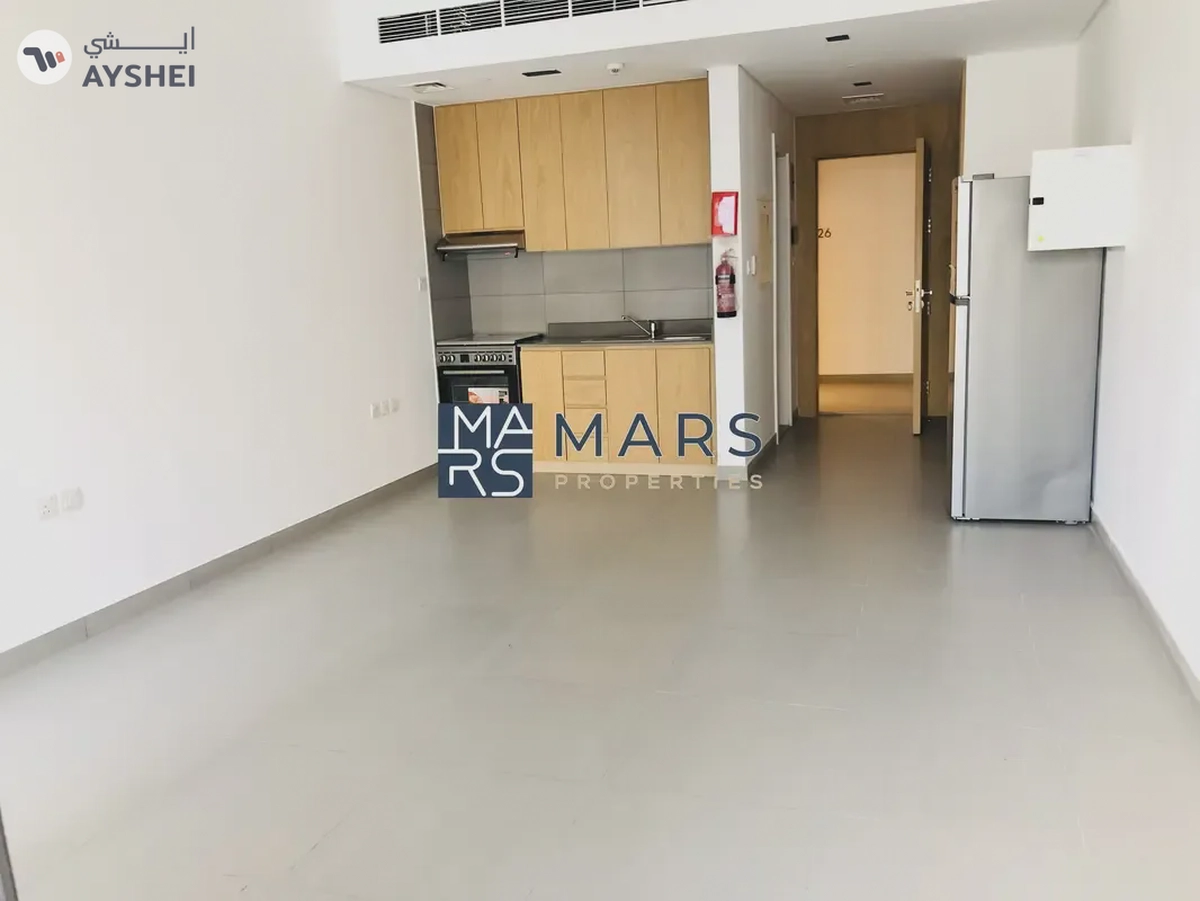 Private balcony | Kitchen Appliances | Community view |-12-12
