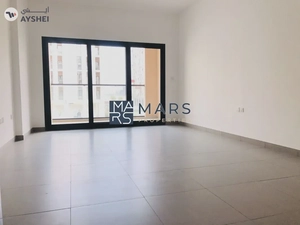 Private balcony | Kitchen Appliances | Community view |