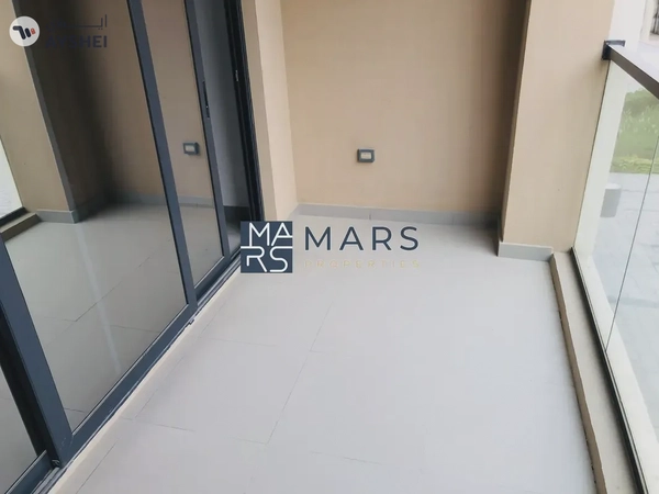 Private balcony | Kitchen Appliances | Community view |