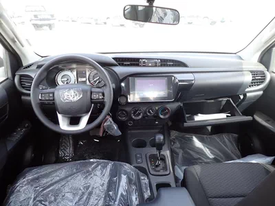Toyota Hilux GLX-9