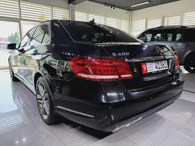 Only 83K KM !! - Hybrid - E 400 - Full Option - Amazing Condition-3
