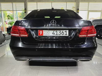 Only 83K KM !! - Hybrid - E 400 - Full Option - Amazing Condition-4