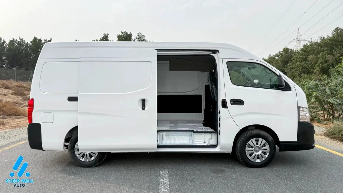 2025 Nissan Urvan NV350 Highroof Delivery Van GCC White Automatic-14-14
