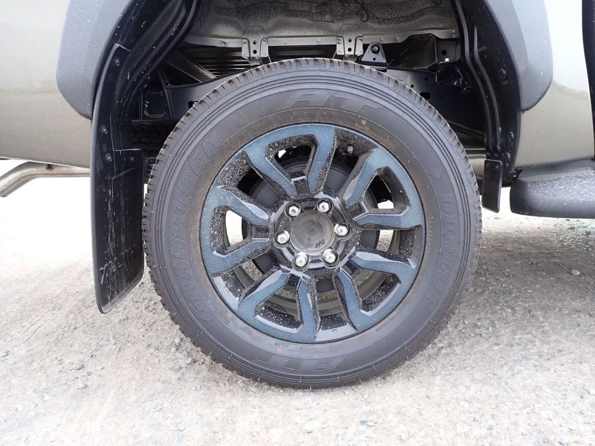 Toyota Hilux ADVENTURE-4-0