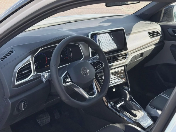 Volkswagen T ROC 300TSI Black Edition 1.5L Petrol 2025 Export Price @ 72,500 AED