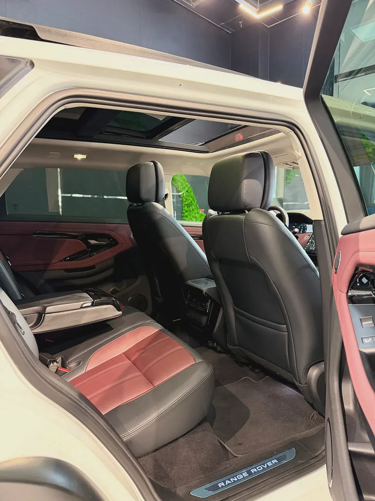 2024 Land Rover Range Rover Evoque P250 SE | Korean Specs | Brand New Condition-11-11