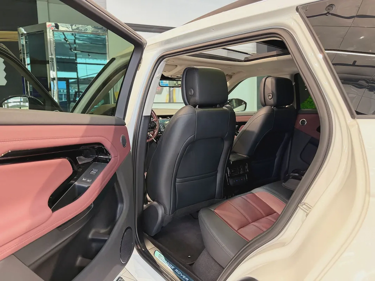 2024 Land Rover Range Rover Evoque P250 SE | Korean Specs | Brand New Condition-19-19