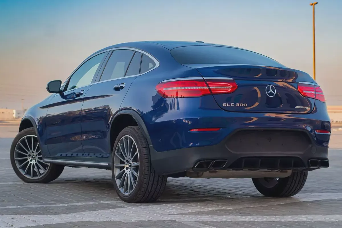 MERCEDES GLC300 COUPE AMG 2018-4-4