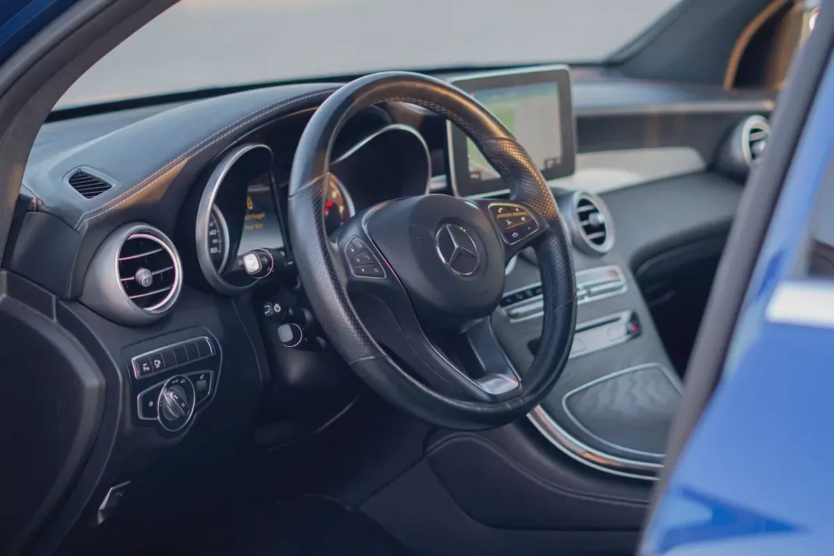 MERCEDES GLC300 COUPE AMG 2018-8-8