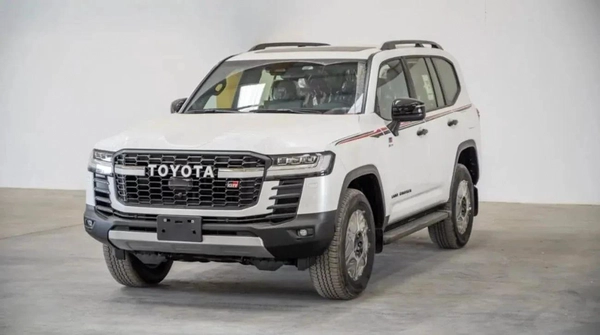 Toyota Land Cruiser GR SPORT 3.3L DIESEL 2026