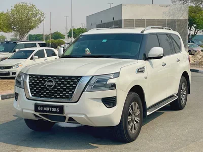 Nissan Patrol LE Titanium 2023 GCC Specs with 83,600 Km Driven-1