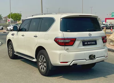 Nissan Patrol LE Titanium 2023 GCC Specs with 83,600 Km Driven-5