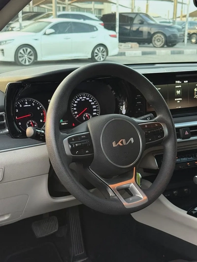 Kia K5 model 2023 gcc original paint (last price ) كيا K5 موديل ٢٠٢٣ خليجي صبغ وكالة السعر نهائي-7