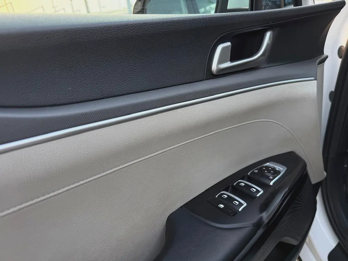 Kia K5 model 2023 gcc original paint (last price ) كيا K5 موديل ٢٠٢٣ خليجي صبغ وكالة السعر نهائي-8-8