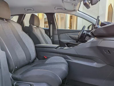PEUGEOT 3008 ACTIVE 2022 GCC 1.6L ORIGINAL PAINT ACCIDENT FREE IN EXCELLENT CONDITION-10