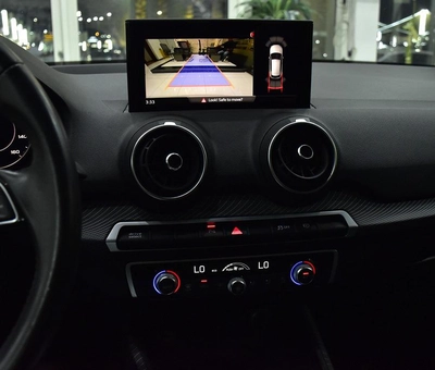 Audi Q2L 30 E-Tron ( 2021 Model ) in White Color Chinese Specs-13