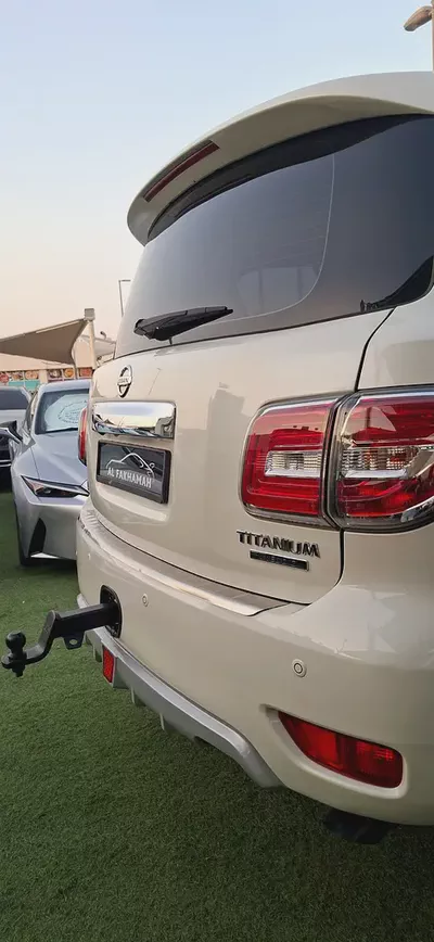 Nissan Patrol LE Titanium 2017 | GCC Specs | V8 5.6L-7