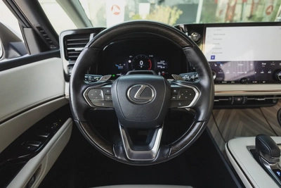Lexus LM 350h 2024-2