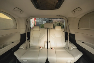 Lexus LM 350h 2024-13
