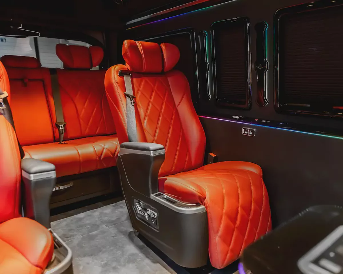 TOYOTA HIACE - 2025 - BRAND NEW - FULL UPGRADE TO VIP - GCC-10-10
