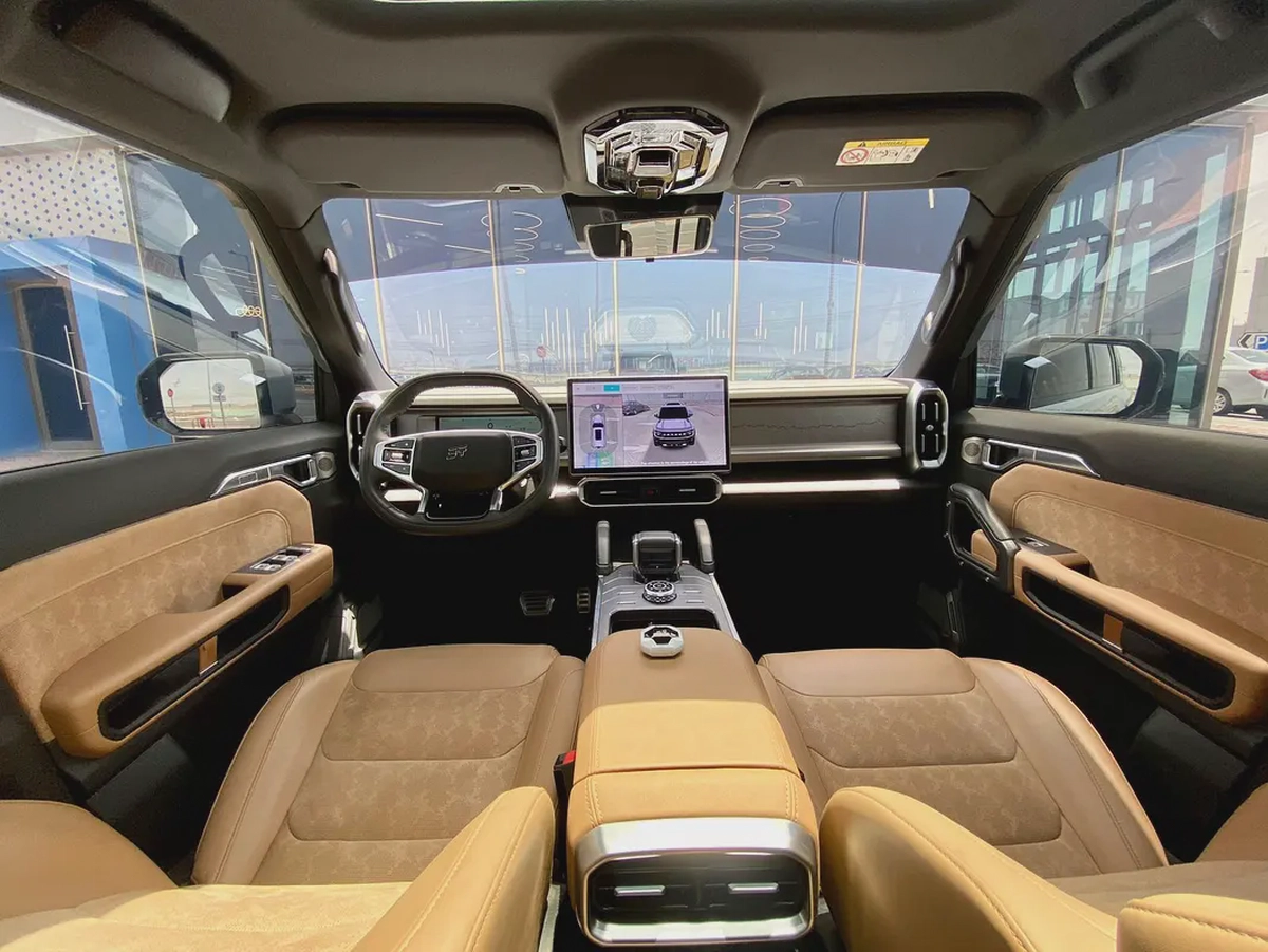 1,598 - MONTHLY | LUXURY PLUS | GCC | AGENCY MAINTAINED | ORIGINAL PAINT-7-7