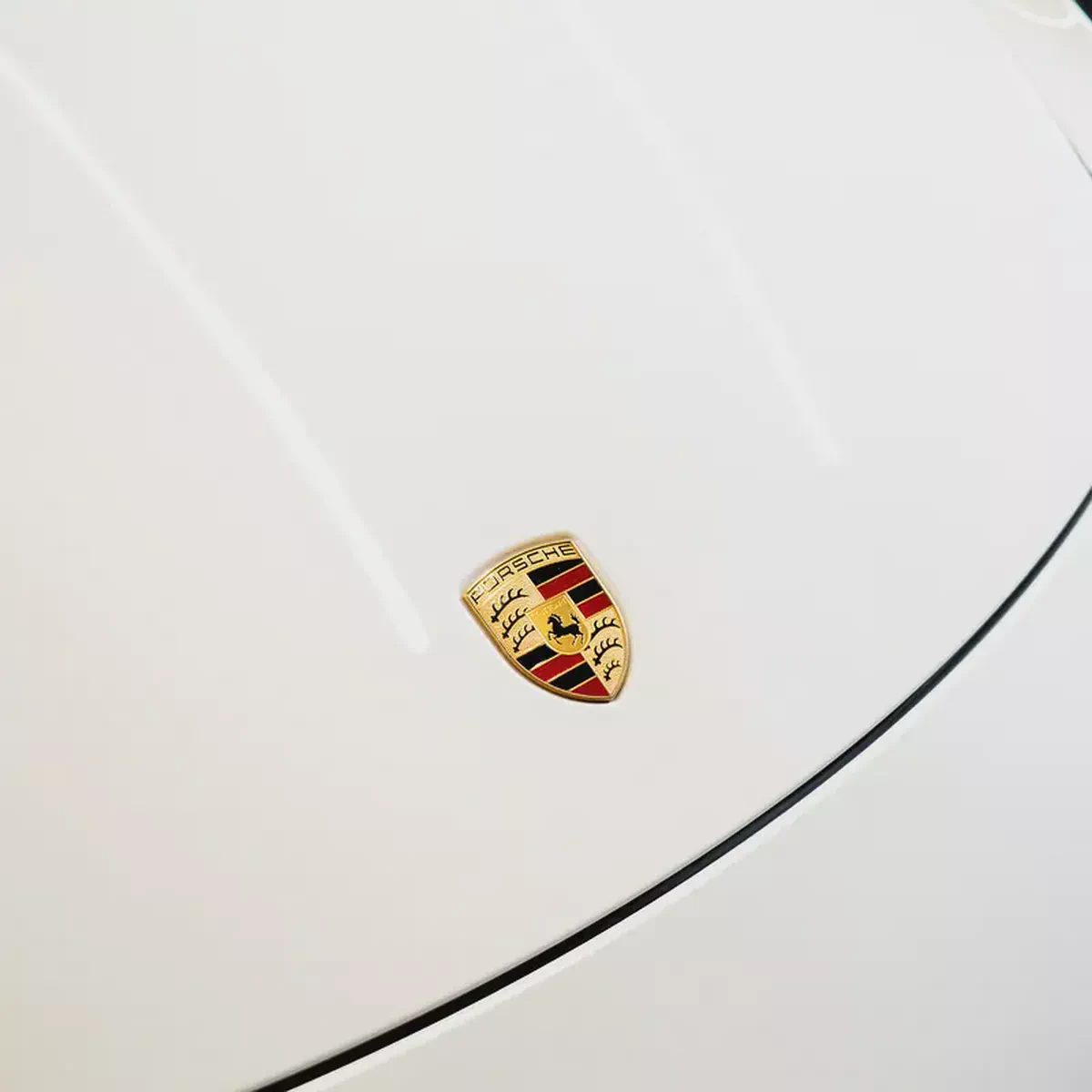 AED 10,595 p.m • 0% Downpayment • Porsche 911 Turbo (991) • 1 Year Warranty-6-6
