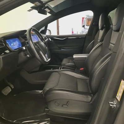 AED 1311 PM | TESLA MODEl X P75D 2017 | WELL MAINTAINED | 1 YEAR WARRANTY | GCC-8