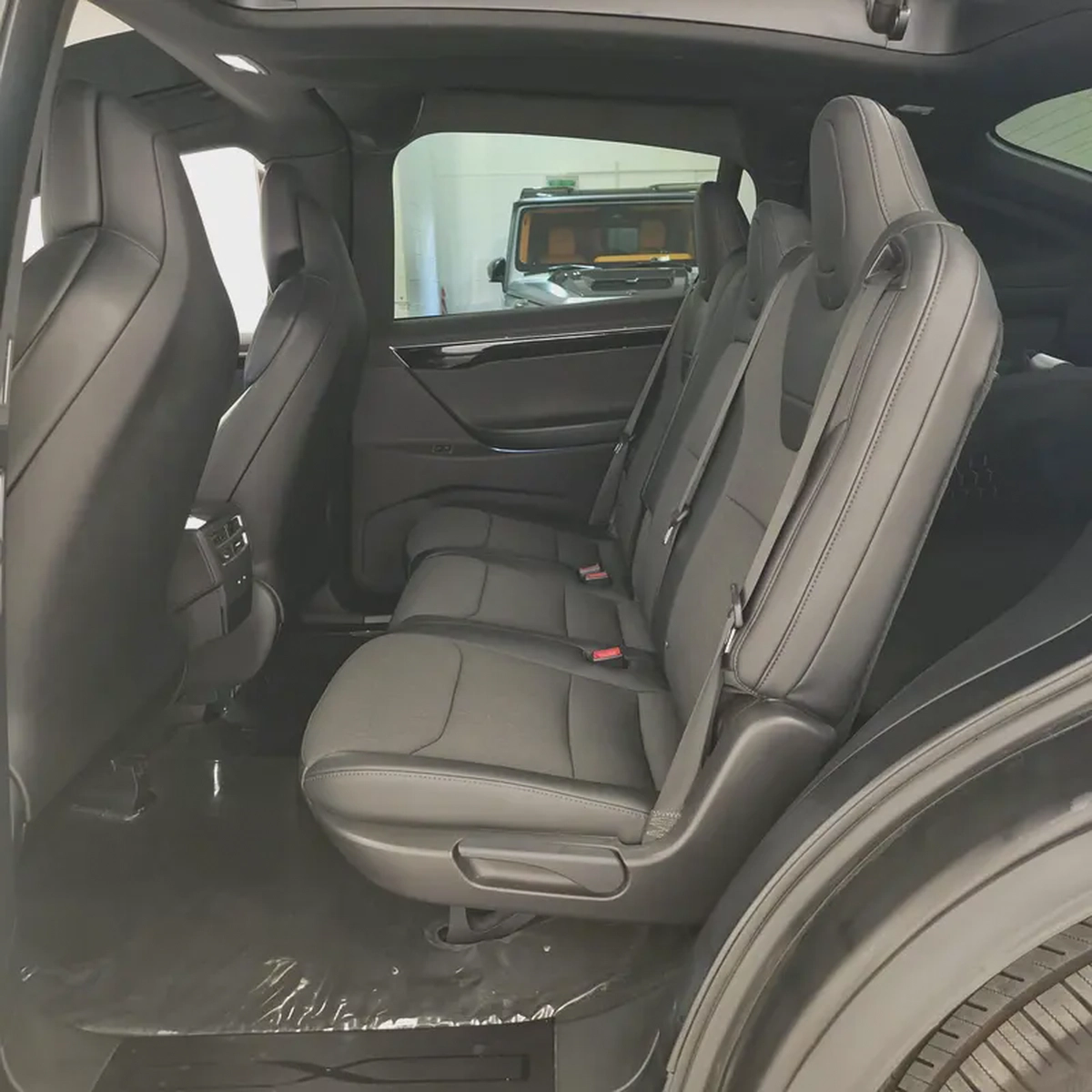 AED 1311 PM | TESLA MODEl X P75D 2017 | WELL MAINTAINED | 1 YEAR WARRANTY | GCC-14-14