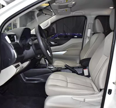 Nissan XTerra SE ( 2024 Model ) in White Color GCC Specs-1