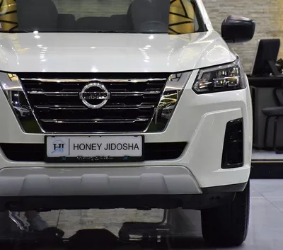 Nissan XTerra SE ( 2024 Model ) in White Color GCC Specs-4