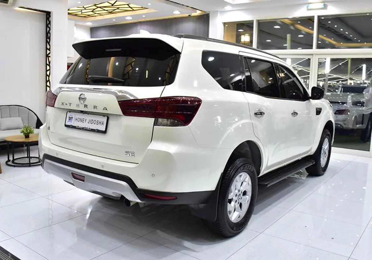 Nissan XTerra SE ( 2024 Model ) in White Color GCC Specs-10-10
