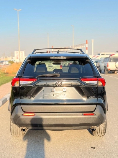 Toyota RAV4 XLE premium 2.5 L Full option-3