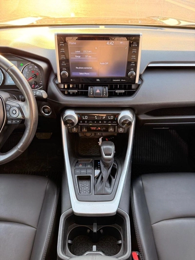 Toyota RAV4 XLE premium 2.5 L Full option-6