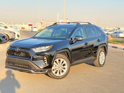 Toyota RAV4 XLE premium 2.5 L Full option-12