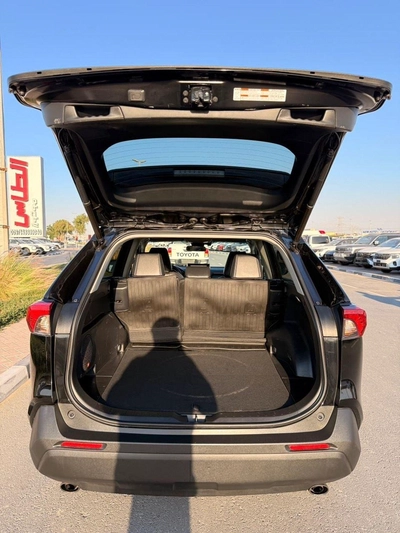 Toyota RAV4 XLE premium 2.5 L Full option-22