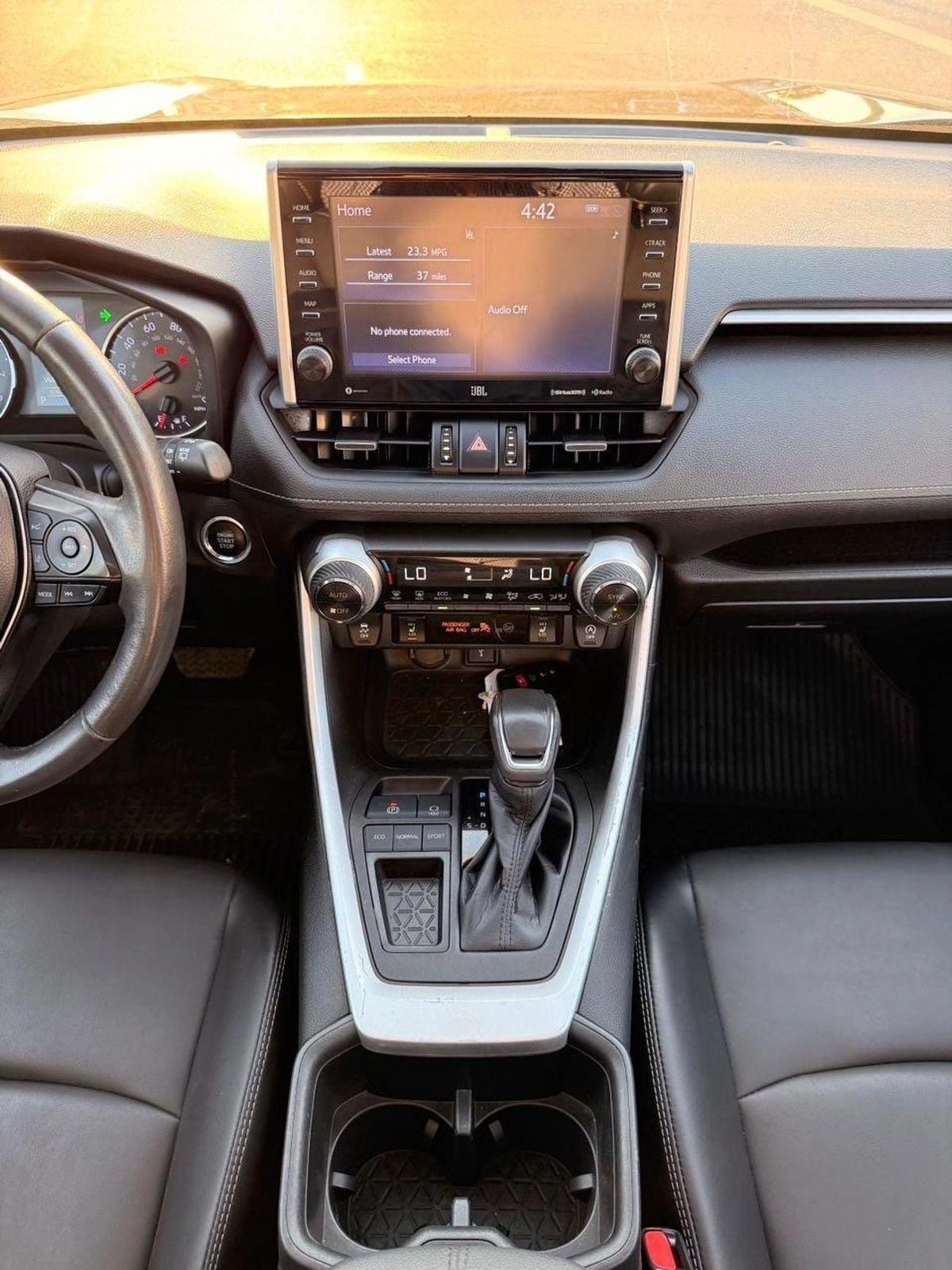 Toyota RAV4 XLE premium 2.5 L Full option-6-6