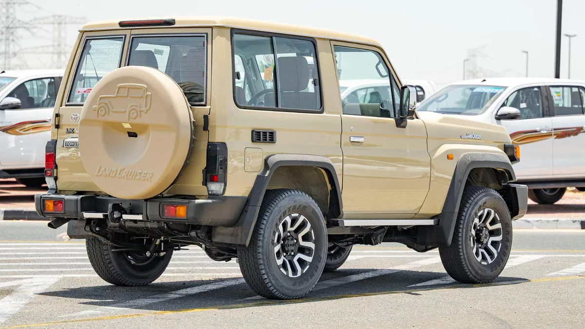 Land Cruiser 71 New 2026 Hard Top-10-10