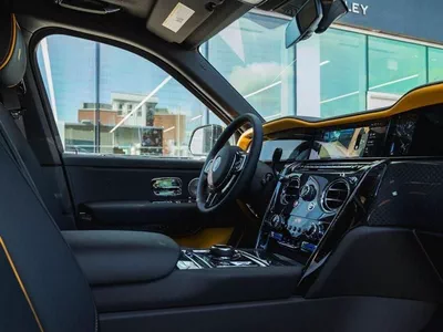 Rolls Royce Cullinan Black Badge Brand New * Export Price*-1