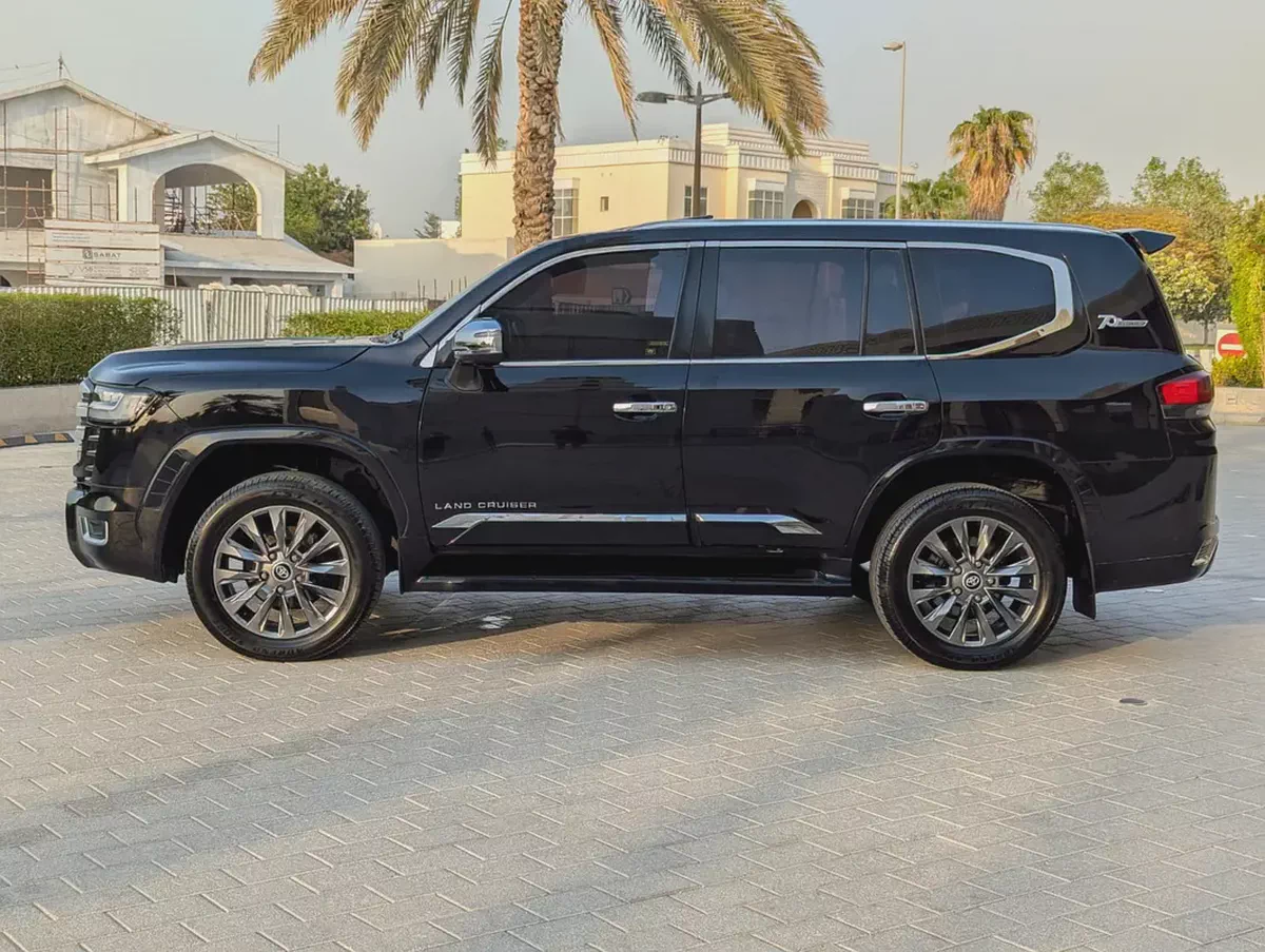 2014 Toyota Land Cruiser GXR Top Facelifted 2025 Interior and Exterior Excellent Condition-6-6
