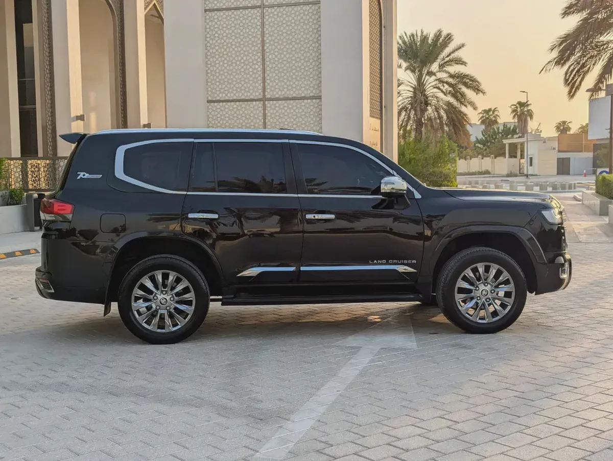 2014 Toyota Land Cruiser GXR Top Facelifted 2025 Interior and Exterior Excellent Condition-7-7