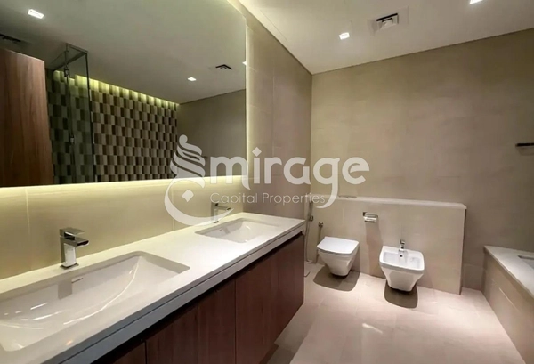 Duplex Type Y | Great Location | Double Row 3BR